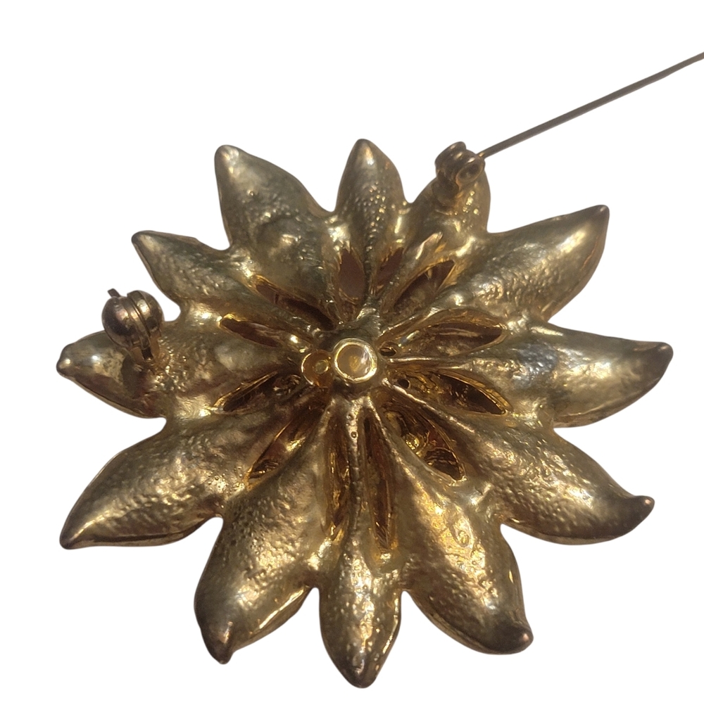 Vintage Poinsettia Brooch - Picture 5 of 5
